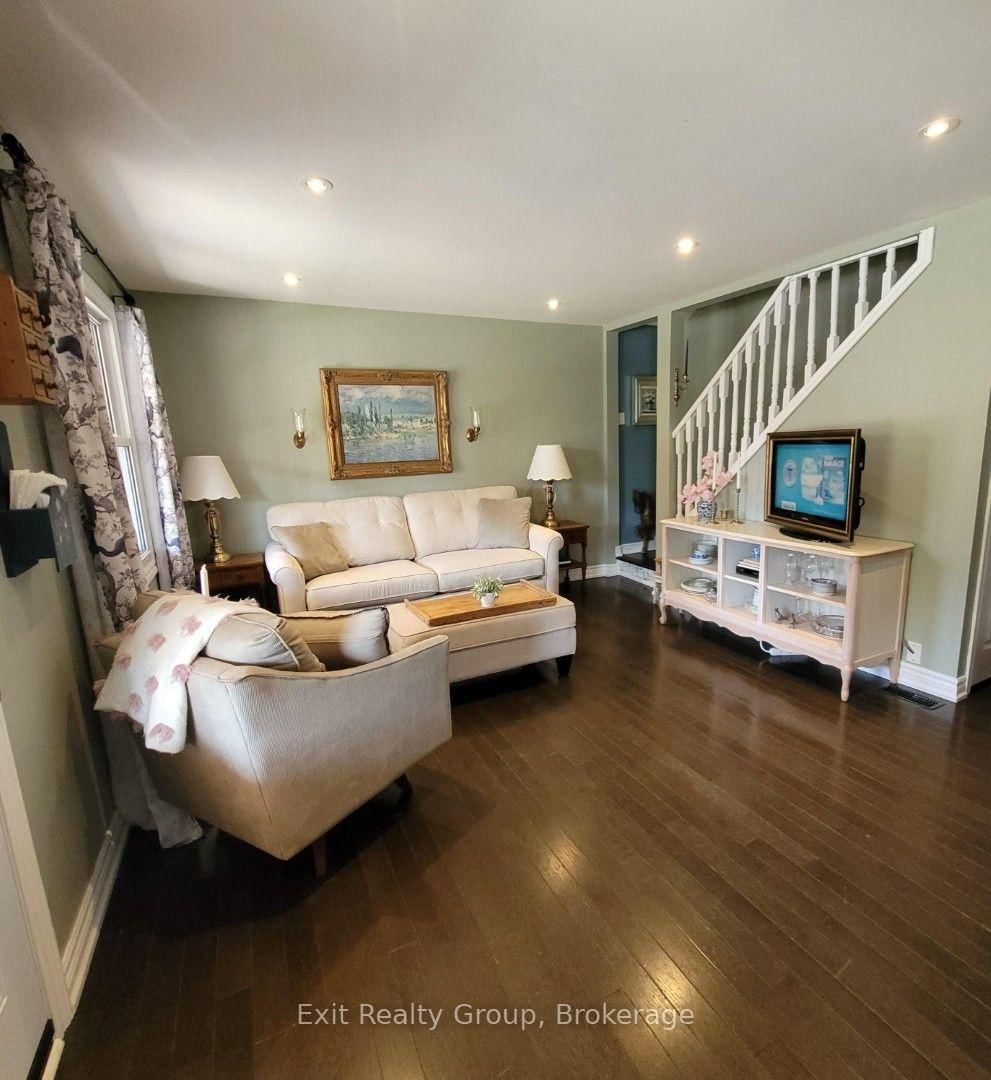 100 Arlington Avenue • Oshawa, ON photo 6