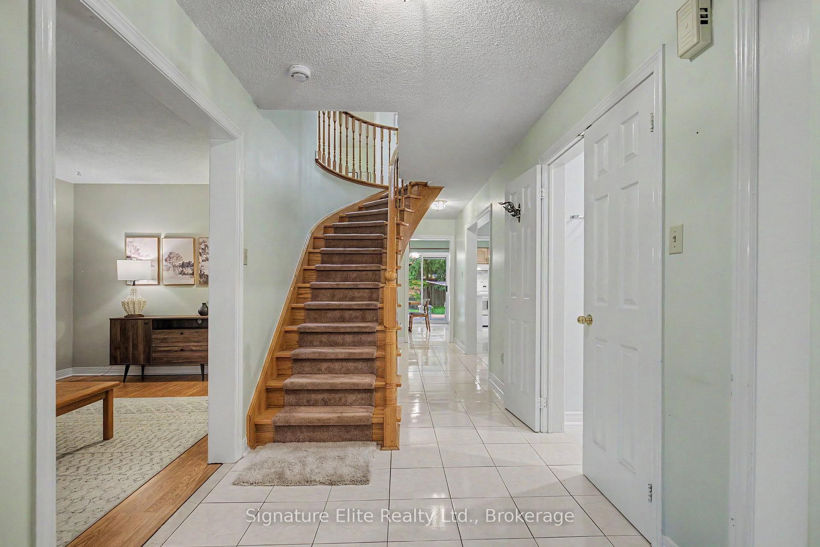 33 Waller Street • Whitby, ON photo 25