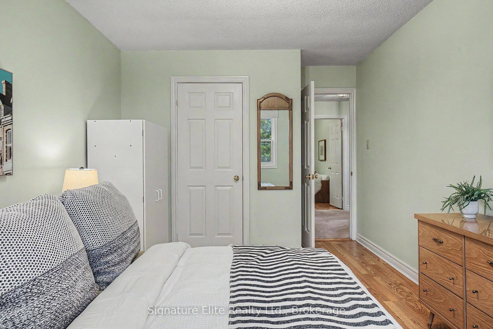 33 Waller Street • Whitby, ON photo 36