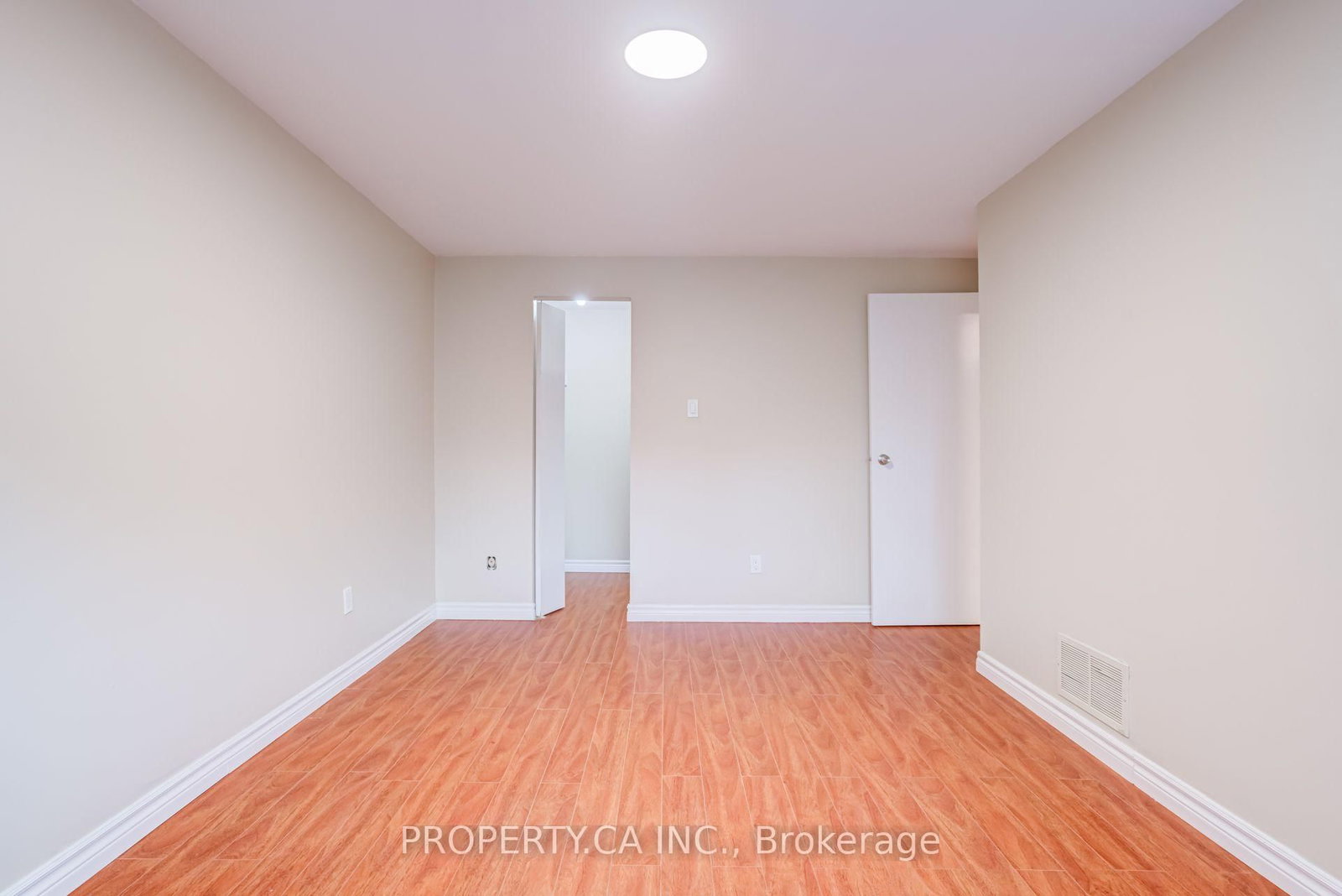 49 Whiteleas Avenue • Toronto, ON photo 33