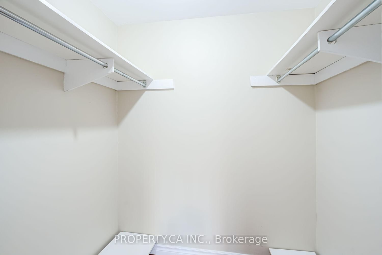 49 Whiteleas Avenue • Toronto, ON photo 34