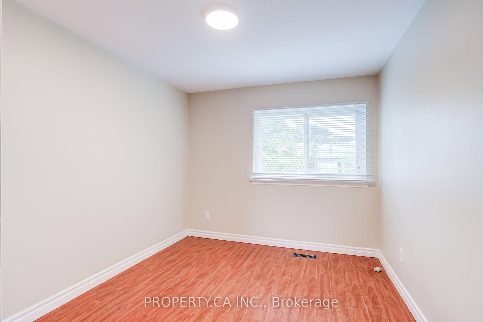 49 Whiteleas Avenue • Toronto, ON photo 39