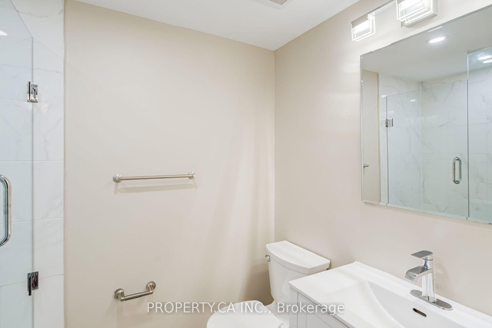 49 Whiteleas Avenue • Toronto, ON photo 43