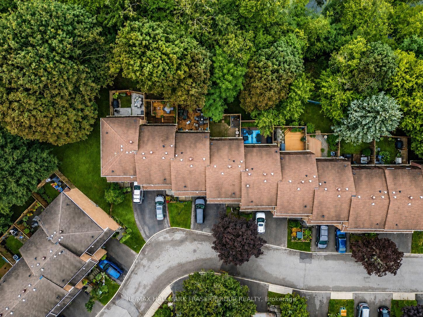 63 Willows Lane • Ajax, ON photo 2