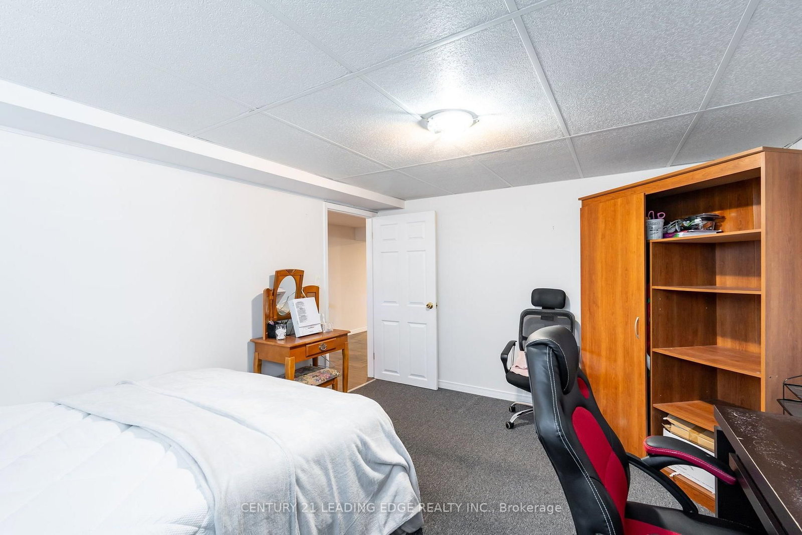 258 Nipigon Street • Oshawa, ON photo 26
