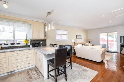 258 Nipigon Street • Oshawa, ON photo 5