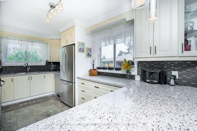 258 Nipigon Street • Oshawa, ON photo 6