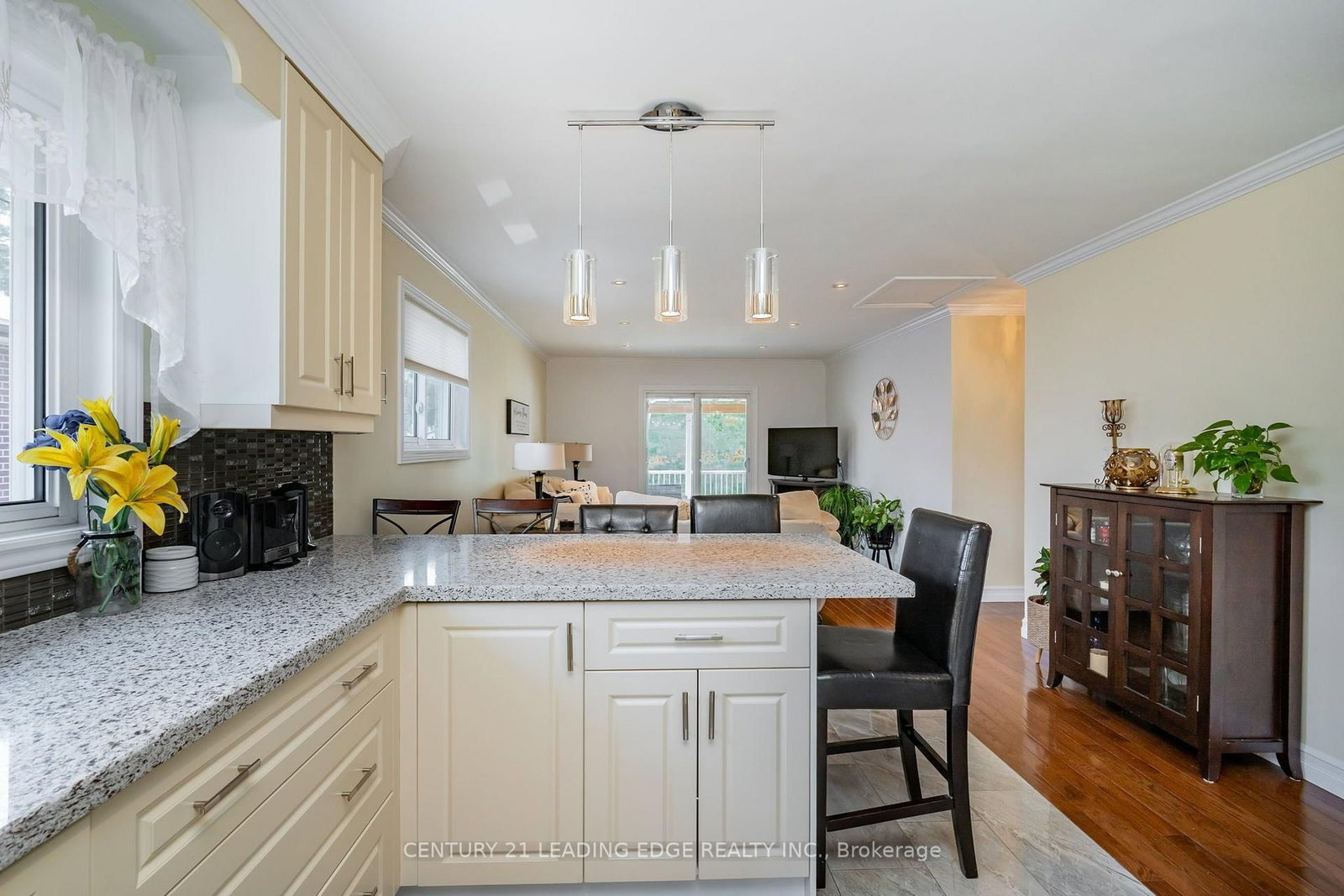 258 Nipigon Street • Oshawa, ON photo 8
