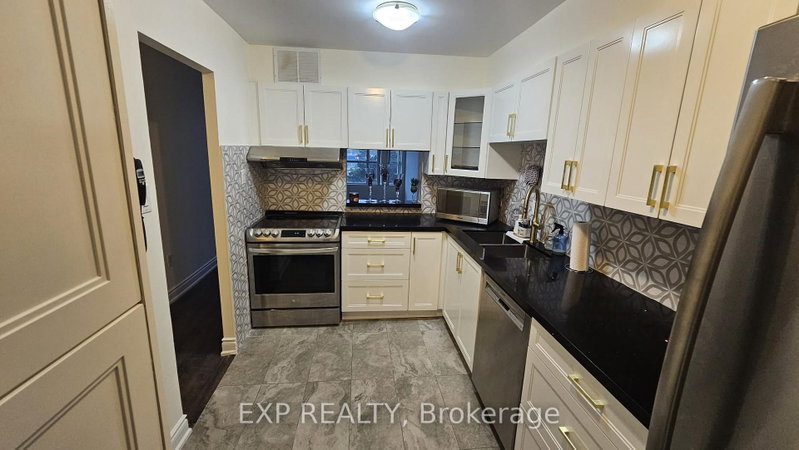 407 - 2365 Kennedy Road
