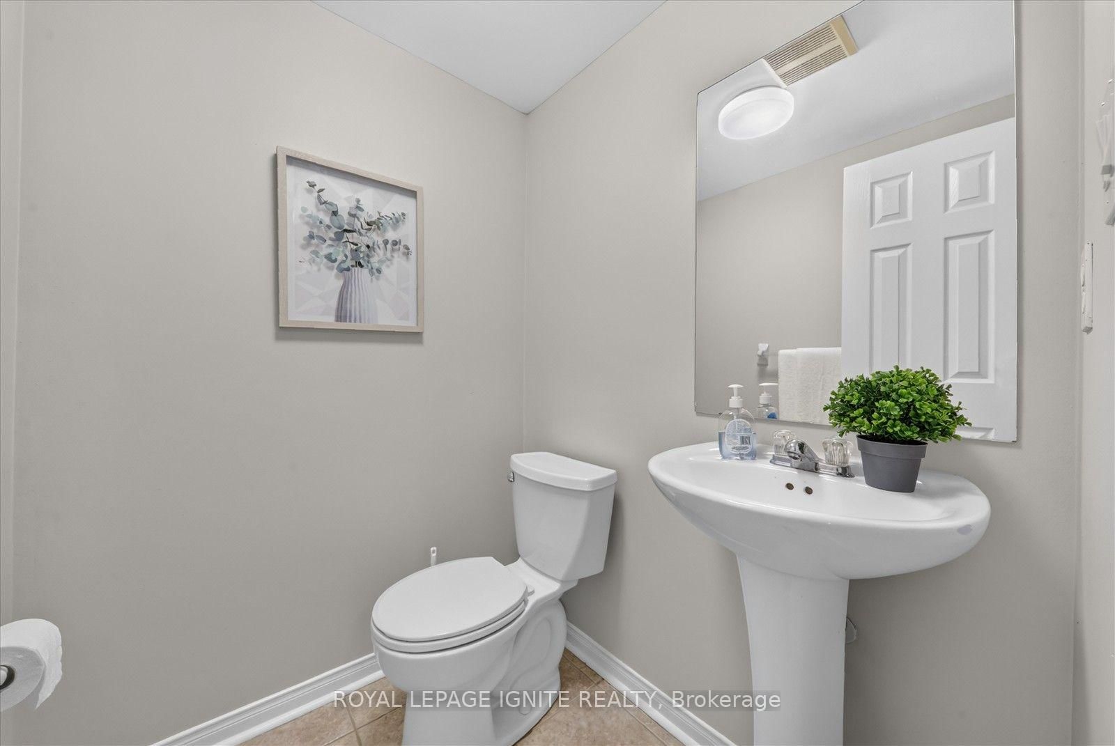 135 Conn Smythe Drive • Toronto, ON photo 11