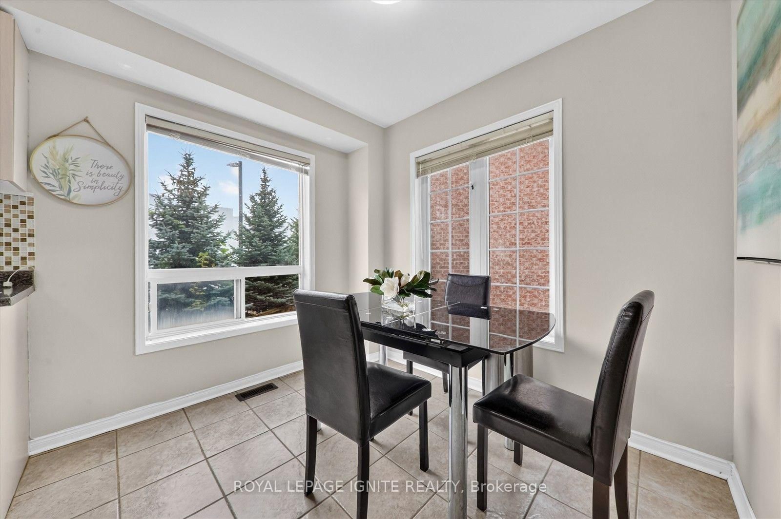 135 Conn Smythe Drive • Toronto, ON photo 12