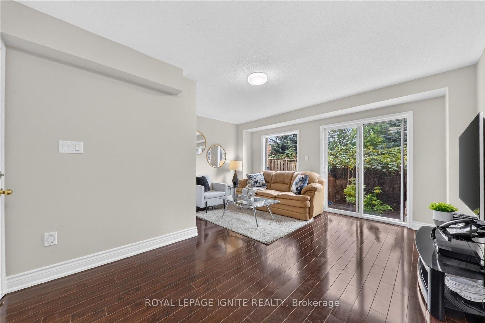 135 Conn Smythe Drive • Toronto, ON photo 25