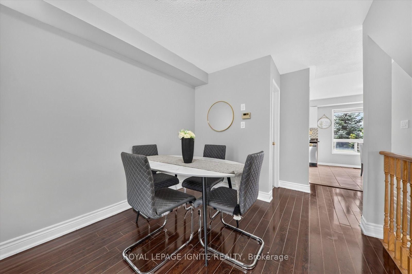 135 Conn Smythe Drive • Toronto, ON photo 6