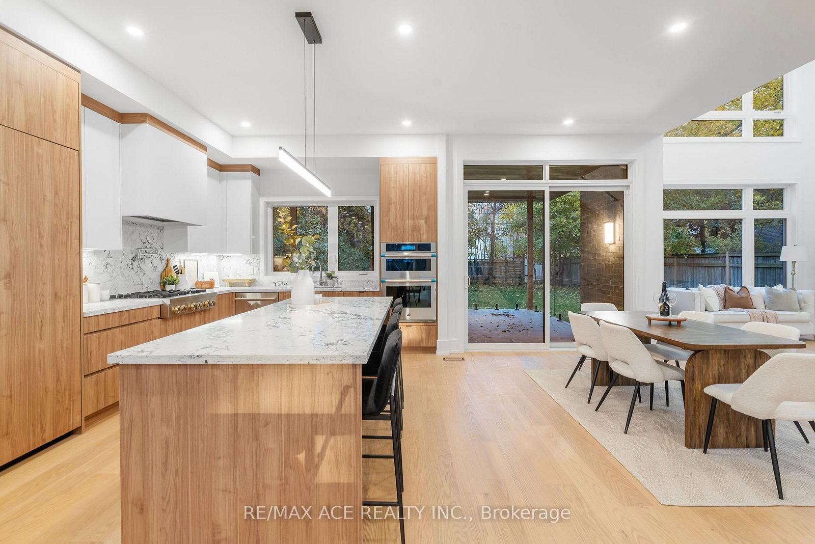 175 Harewood Avenue • Toronto, ON photo 10