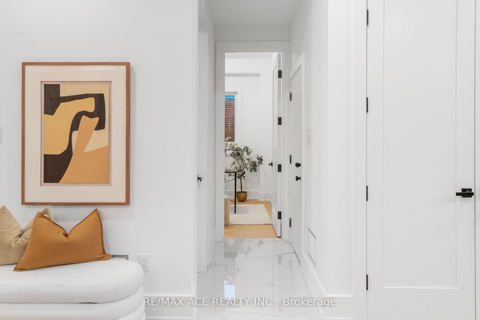 175 Harewood Avenue • Toronto, ON photo 20