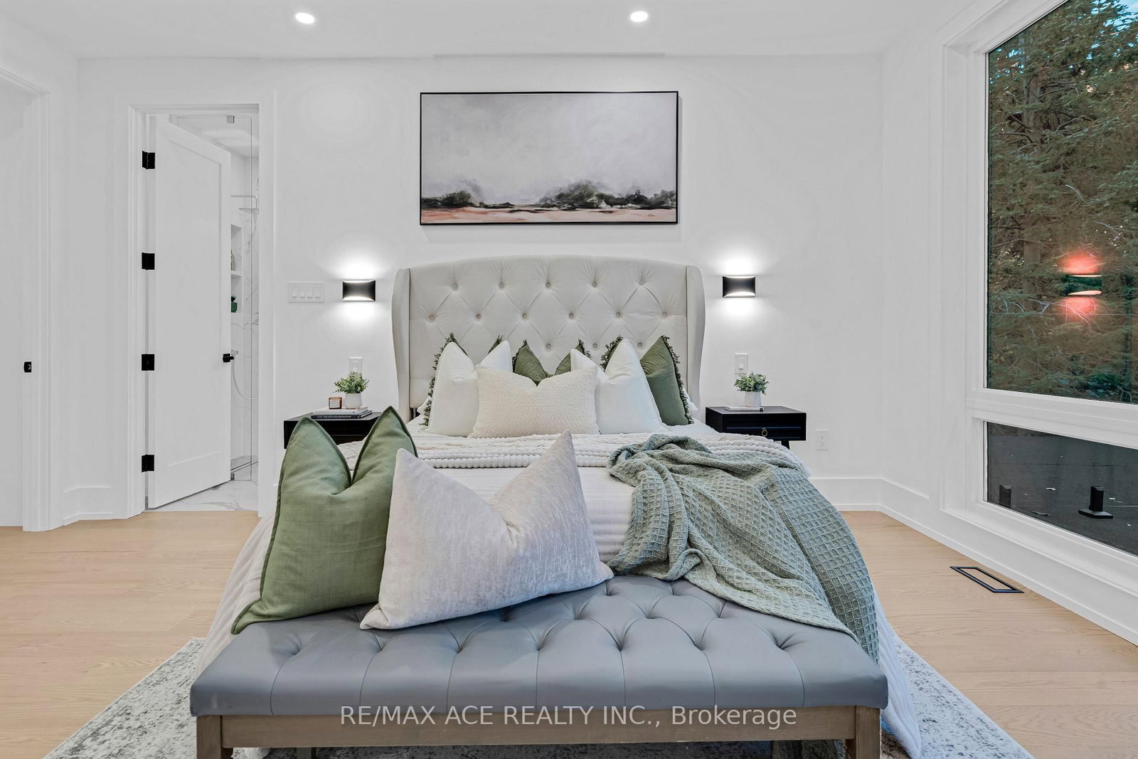 175 Harewood Avenue • Toronto, ON photo 23
