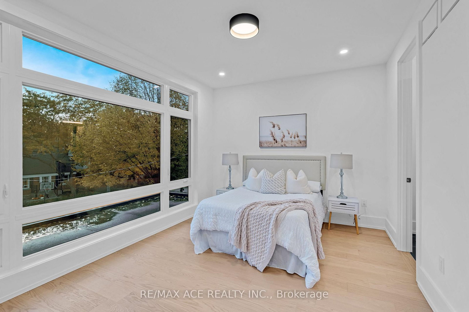 175 Harewood Avenue • Toronto, ON photo 29