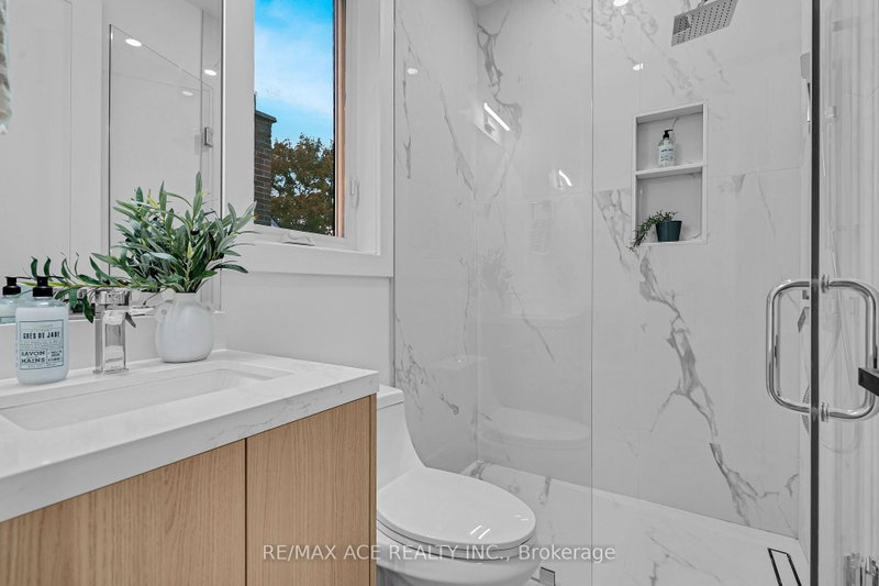175 Harewood Toronto,ON M1M 2S1 — Photo 33
