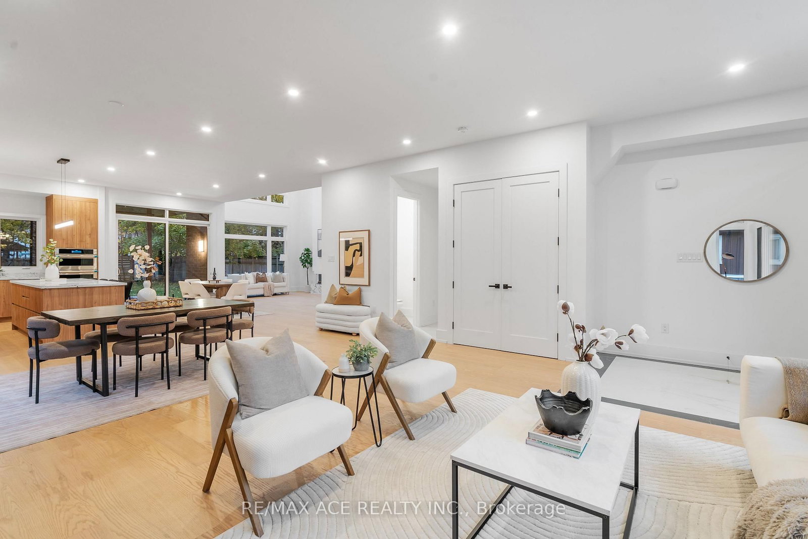 175 Harewood Avenue • Toronto, ON photo 6
