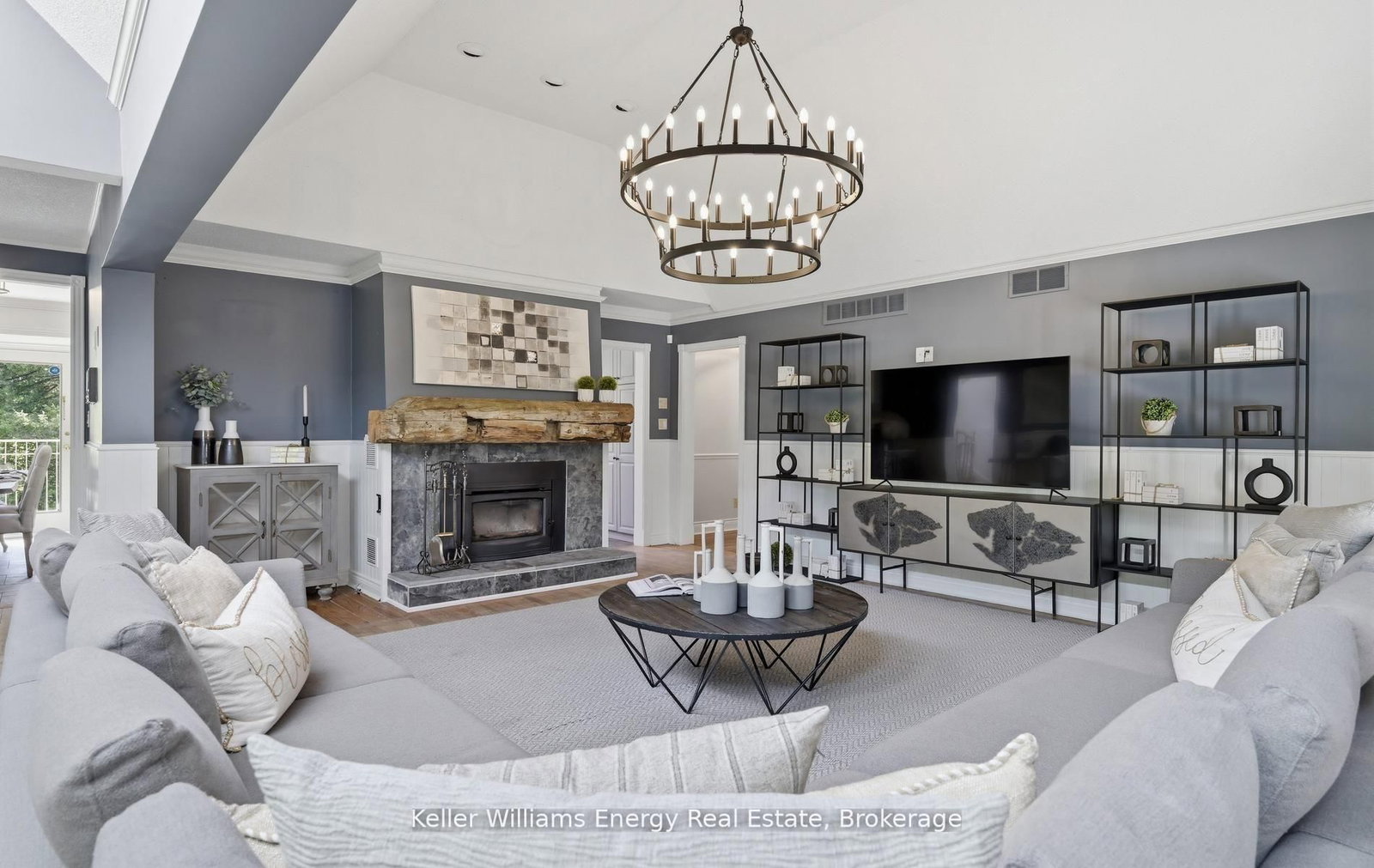 7925 Cedarbrook Trail • Whitby, ON photo 16