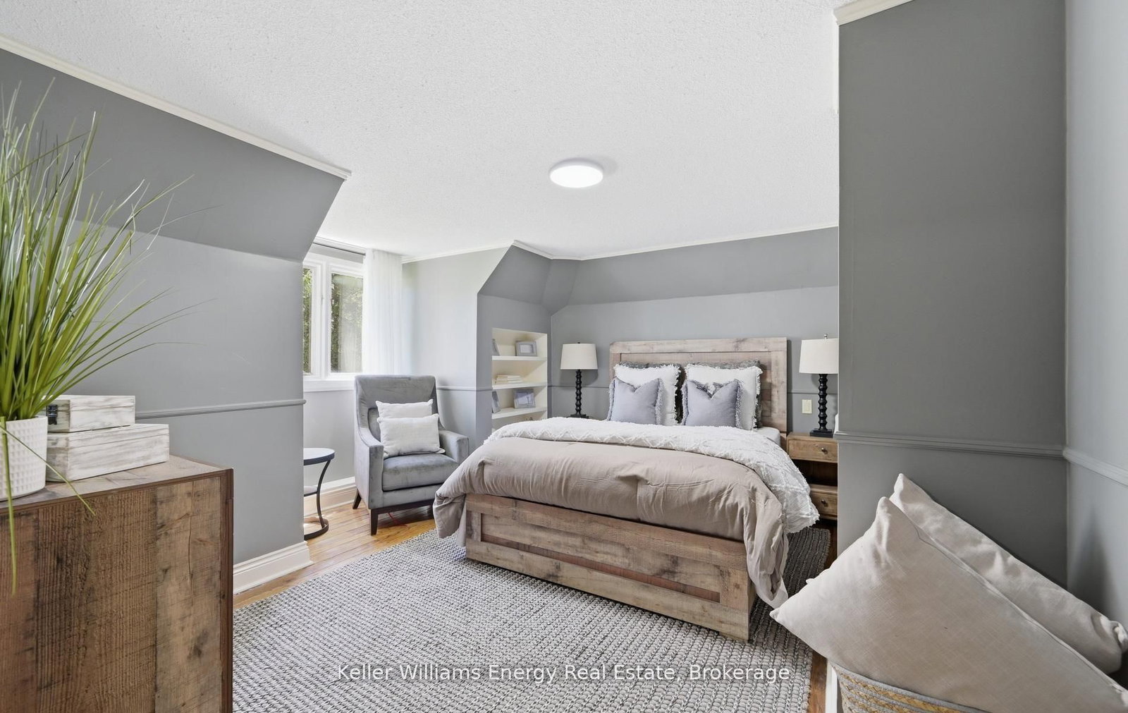 7925 Cedarbrook Trail • Whitby, ON photo 28