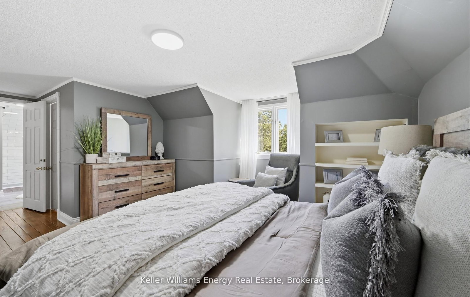 7925 Cedarbrook Trail • Whitby, ON photo 29