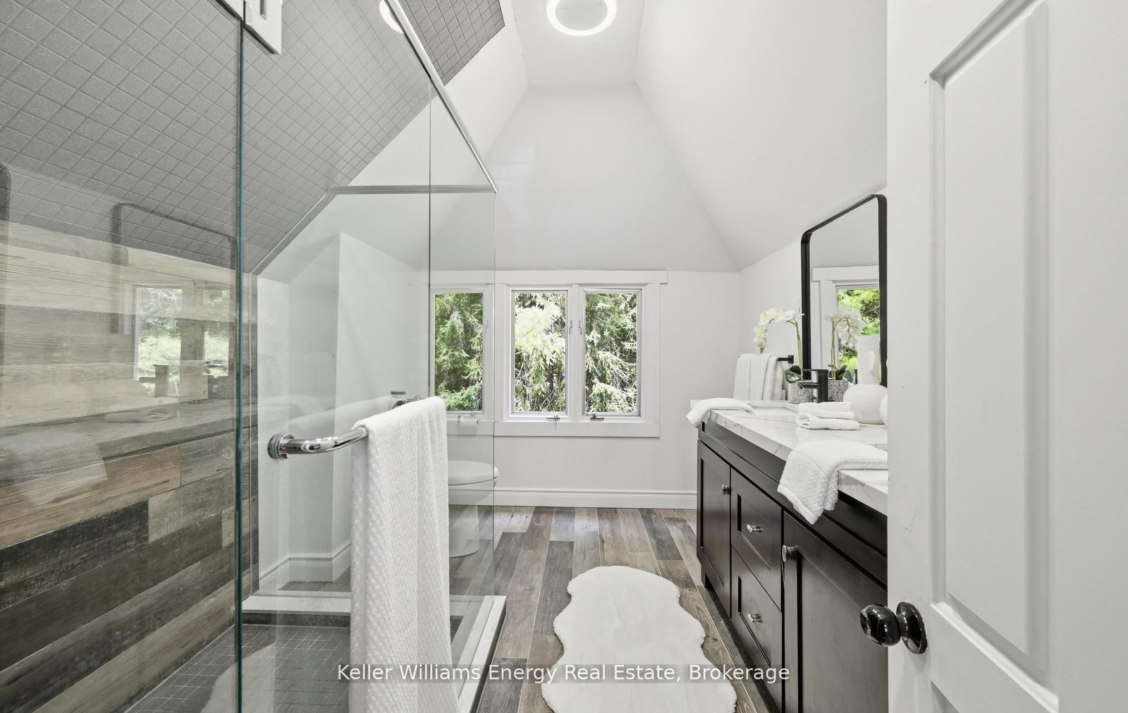 7925 Cedarbrook Trail • Whitby, ON photo 38