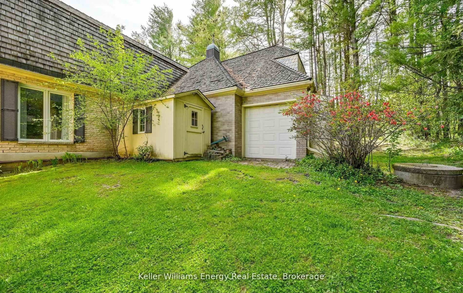 7925 Cedarbrook Trail • Whitby, ON photo 44