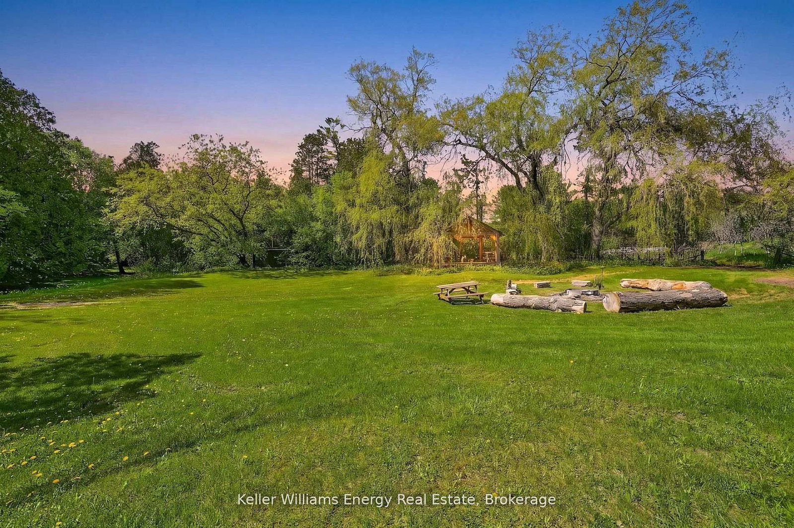 7925 Cedarbrook Trail • Whitby, ON photo 47