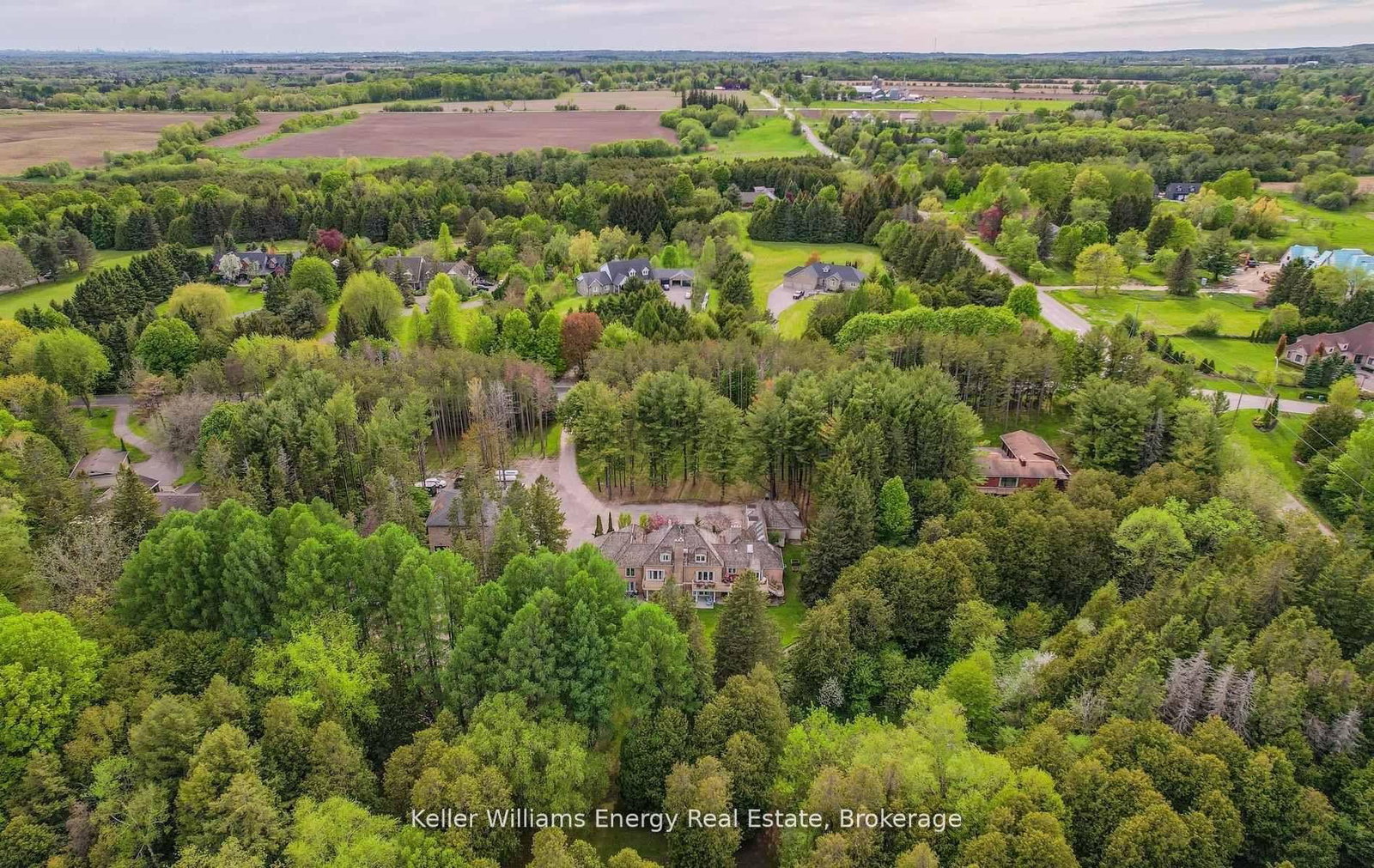 7925 Cedarbrook Trail • Whitby, ON photo 50