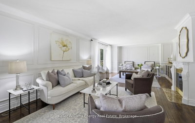 7925 Cedarbrook Trail • Whitby, ON photo 6