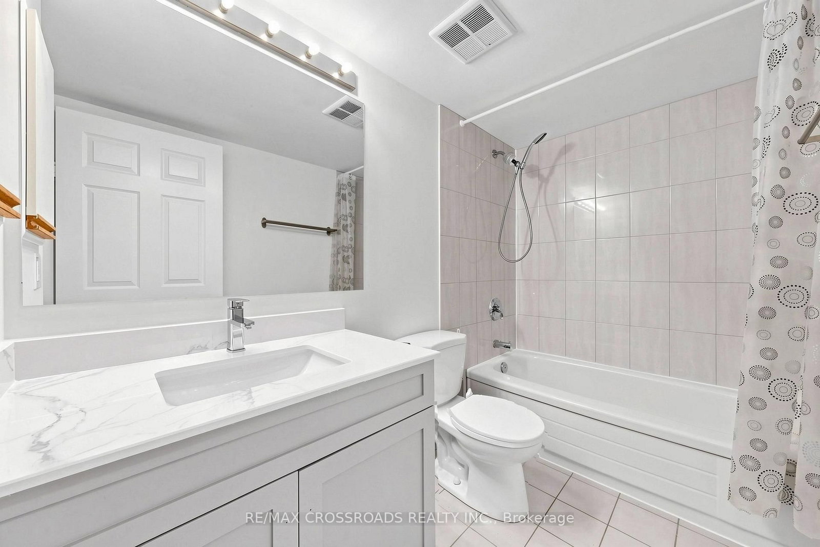 3233 Eglinton Avenue E • #511 • Toronto, ON photo 26