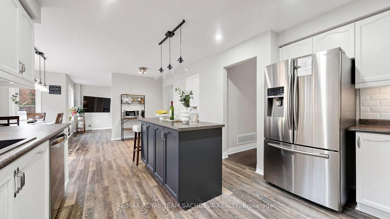 36 Kennett Drive • Whitby, ON photo 13