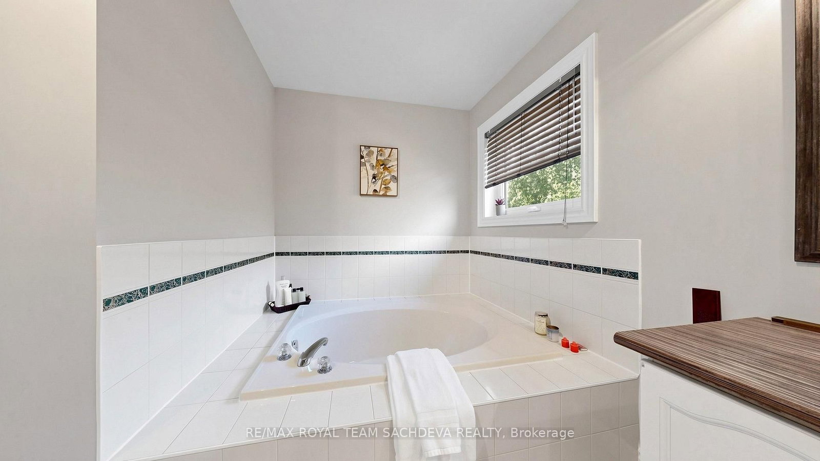 36 Kennett Drive • Whitby, ON photo 28