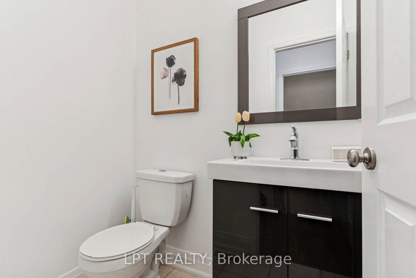 61 Minerva Avenue • Toronto, ON photo 10