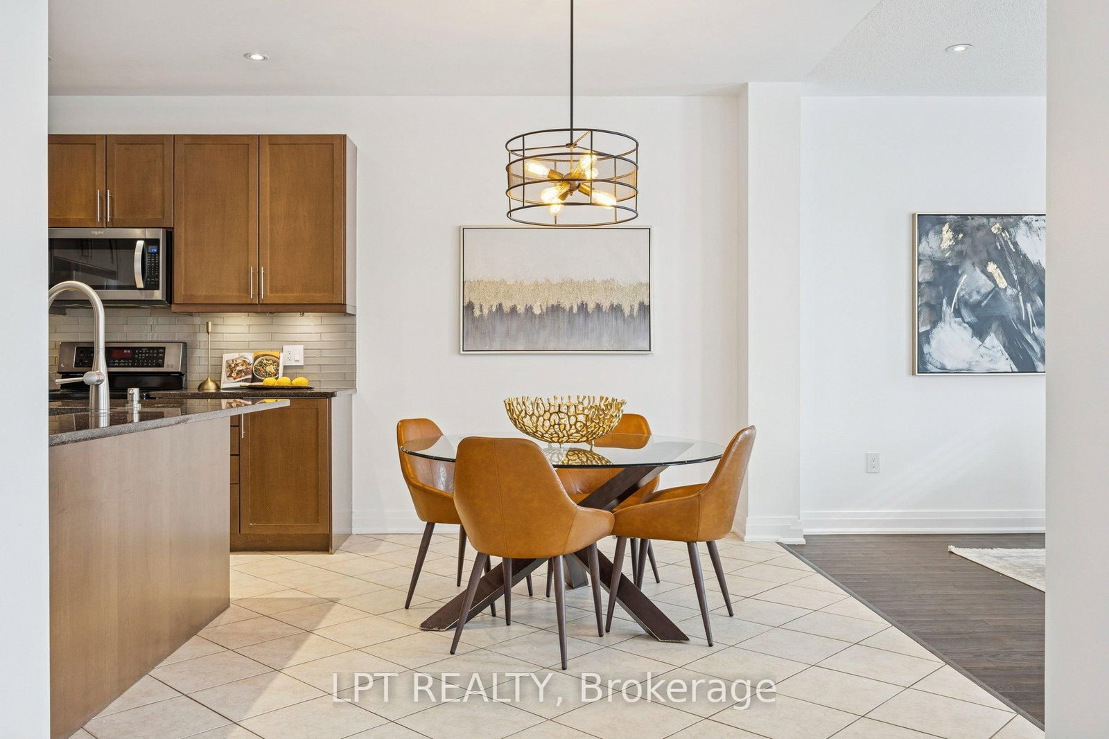 61 Minerva Avenue • Toronto, ON photo 9