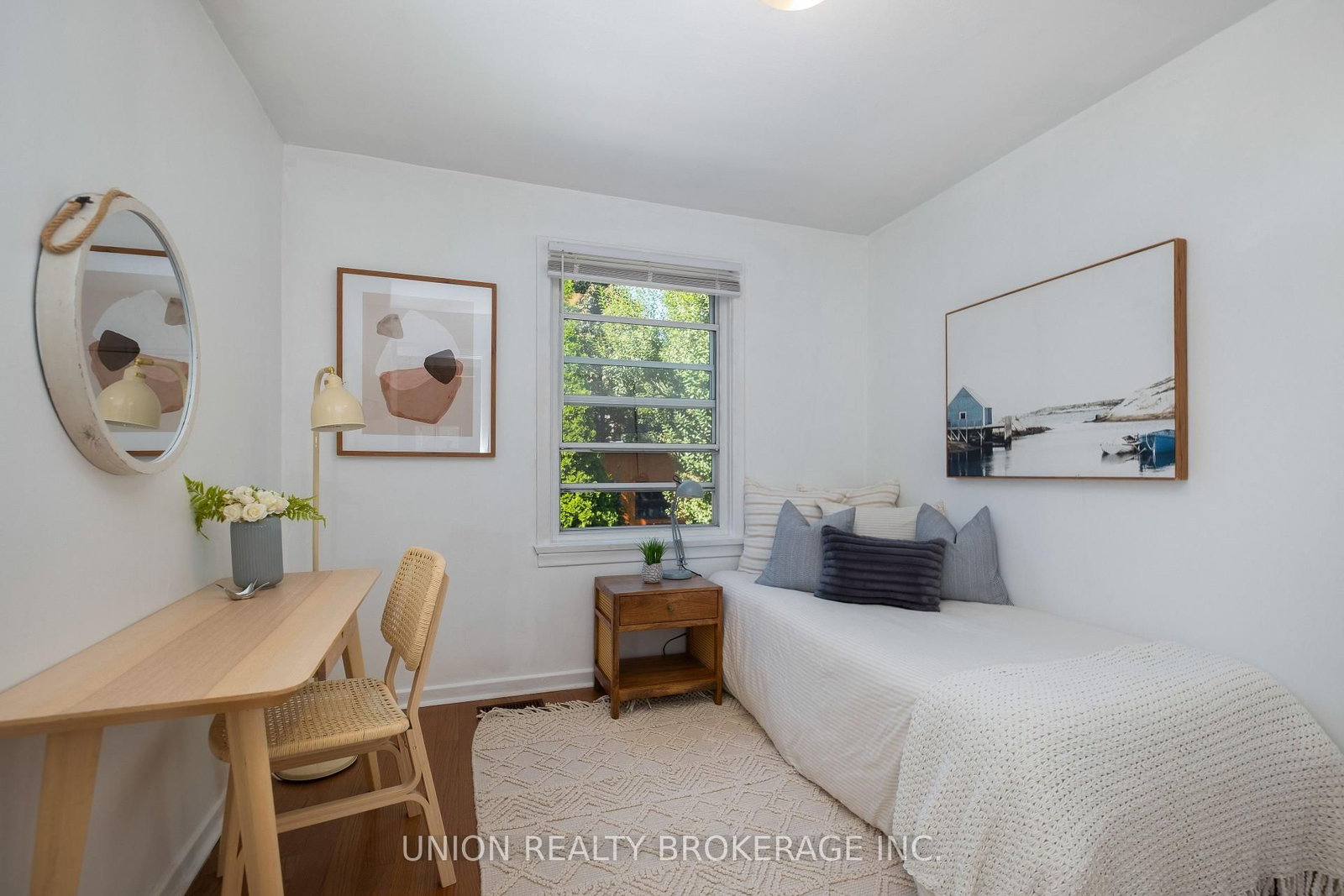 394 Coxwell Avenue • Toronto, ON photo 12