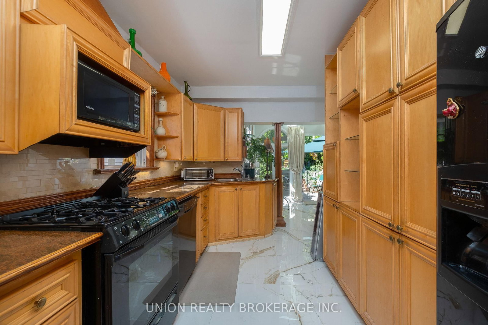 394 Coxwell Avenue • Toronto, ON photo 19