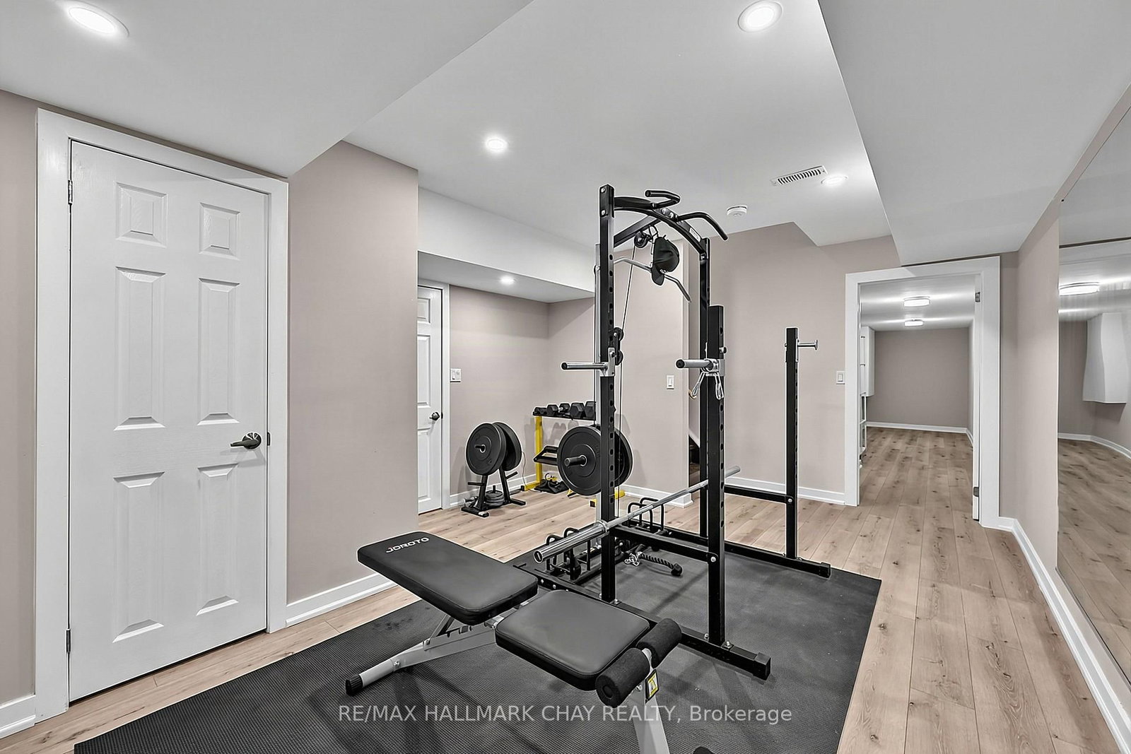2526 Castlegate Crossing • Pickering, ON photo 32