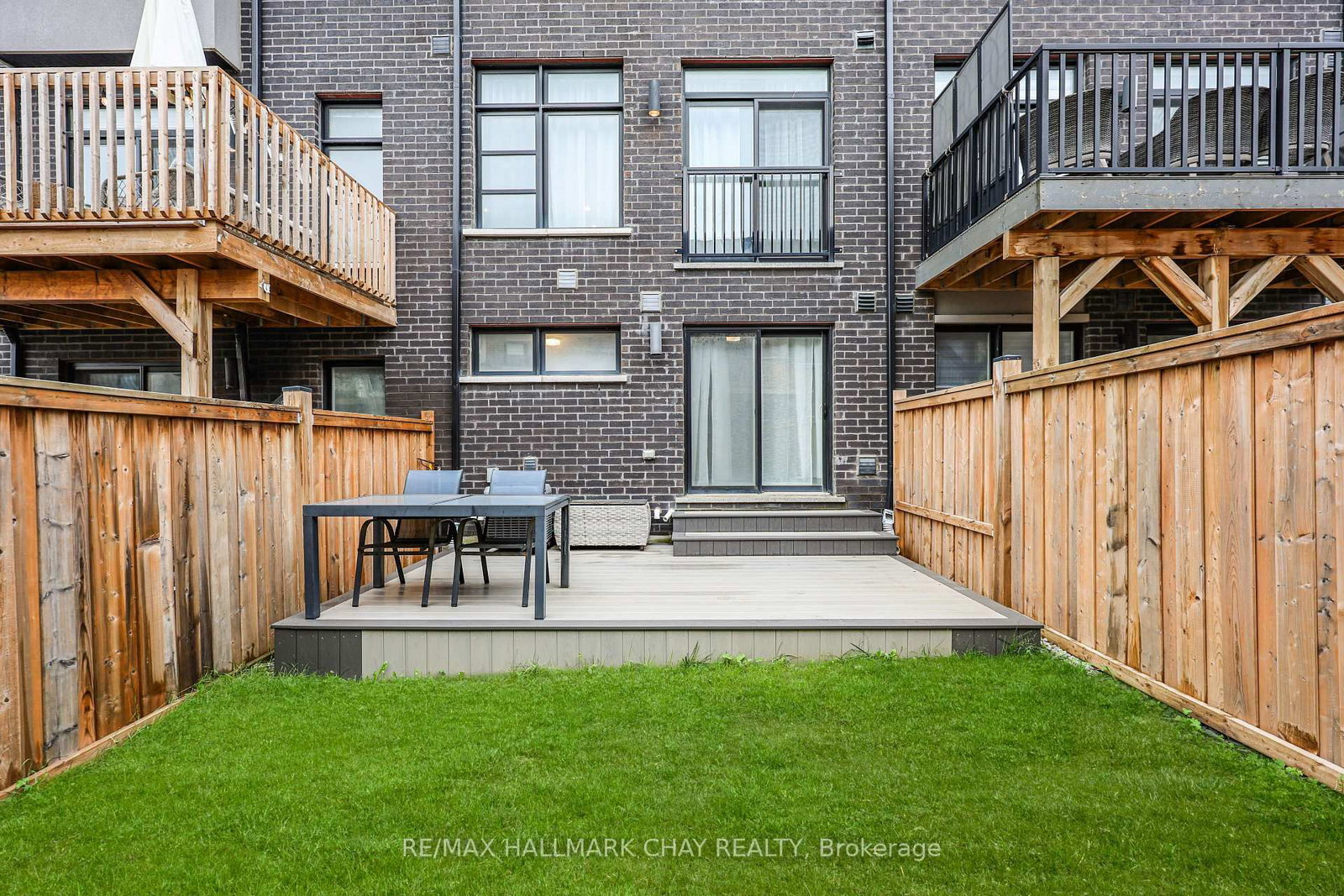 2526 Castlegate Crossing • Pickering, ON photo 37