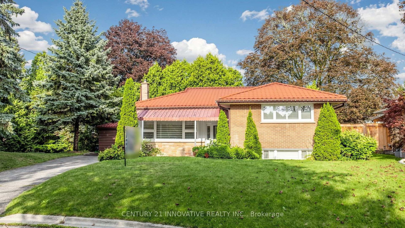 161 Heather Court • Oshawa, ON photo 1