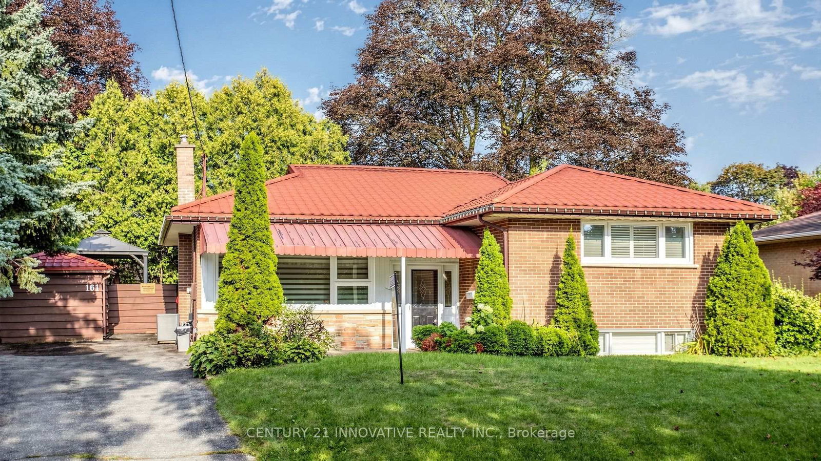 161 Heather Court • Oshawa, ON photo 3