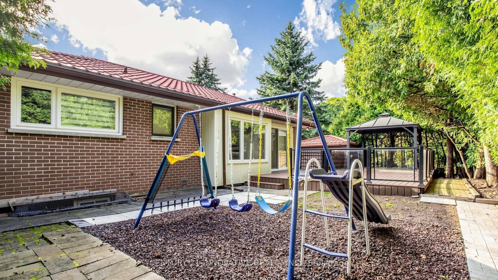 161 Heather Court • Oshawa, ON photo 40