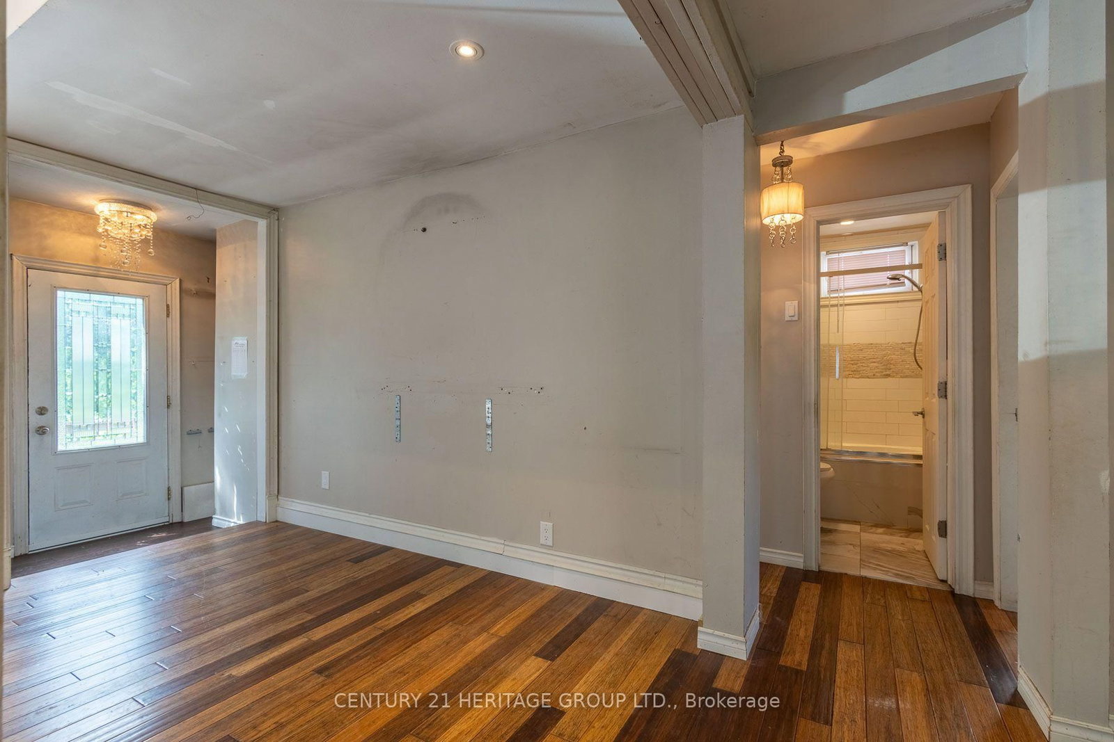 97 Zaph Avenue • Toronto, ON photo 8