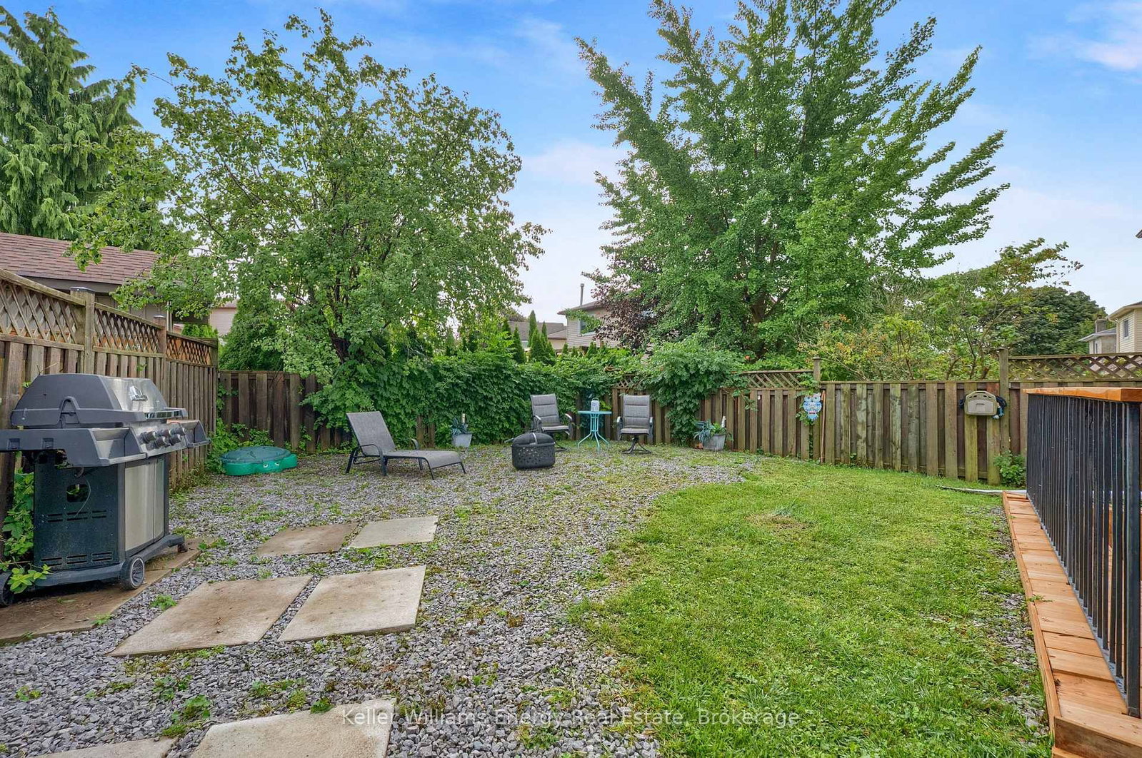 831 Lavis Street • Oshawa, ON photo 46