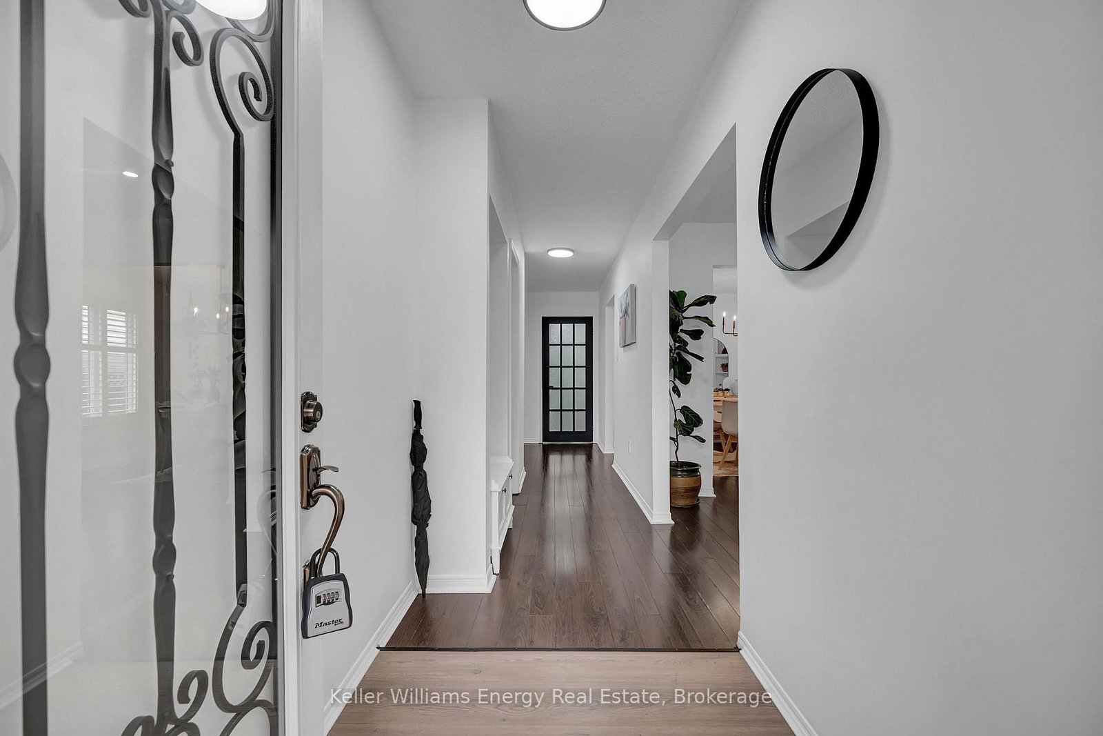 831 Lavis Street • Oshawa, ON photo 5