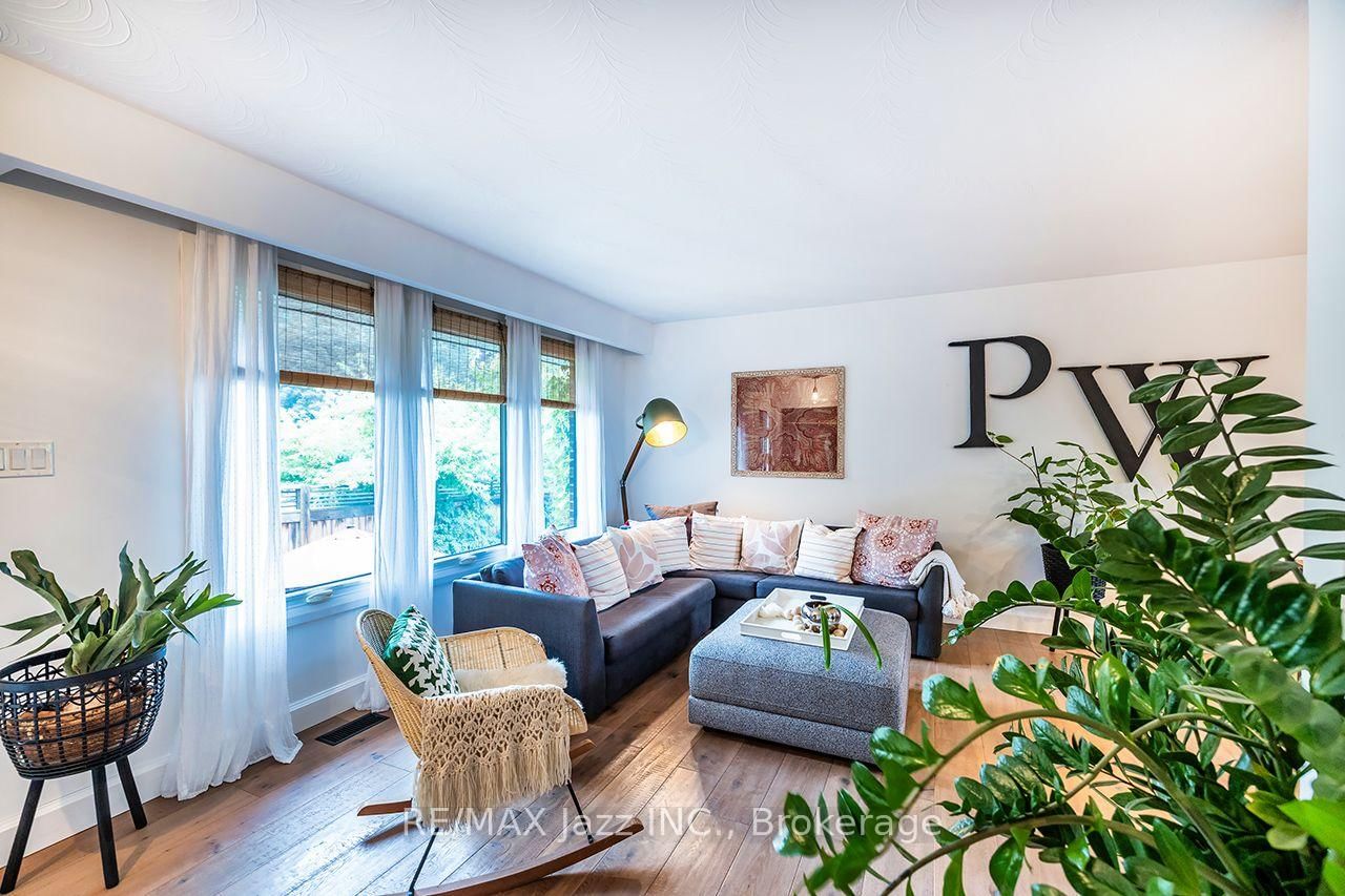 1085 Willowdale Avenue • Oshawa, ON photo 10