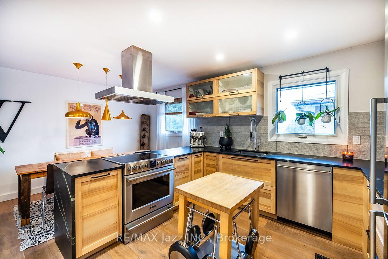 1085 Willowdale Avenue • Oshawa, ON photo 13