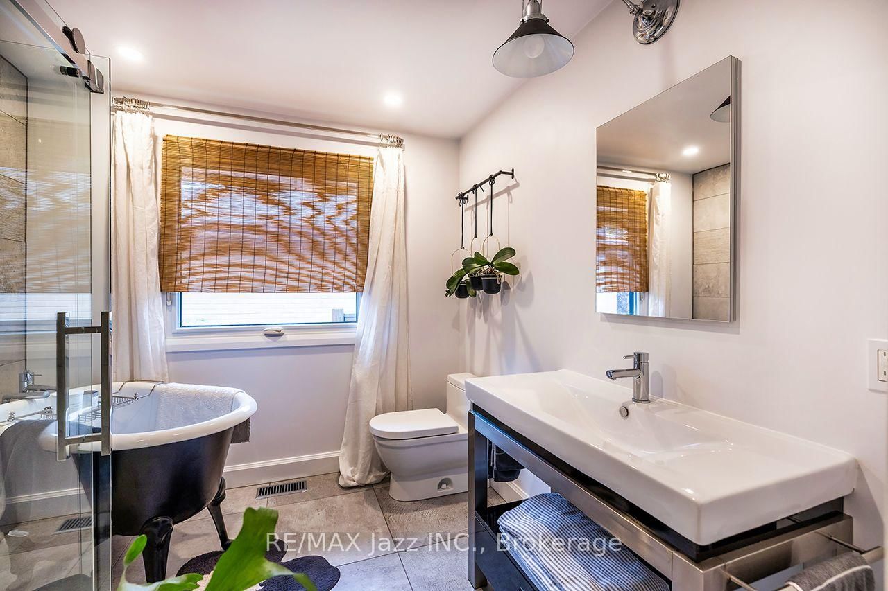 1085 Willowdale Avenue • Oshawa, ON photo 19