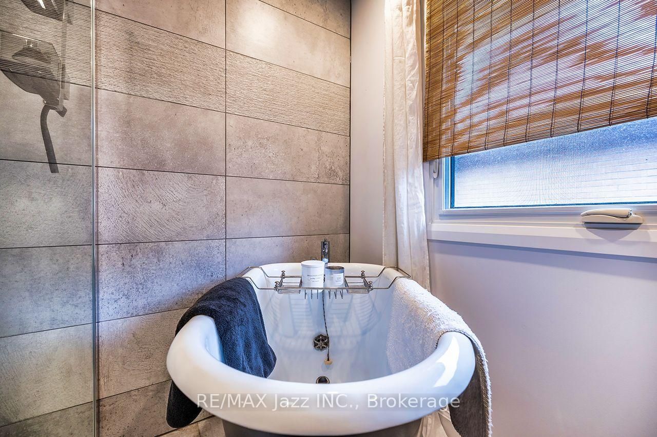 1085 Willowdale Avenue • Oshawa, ON photo 20